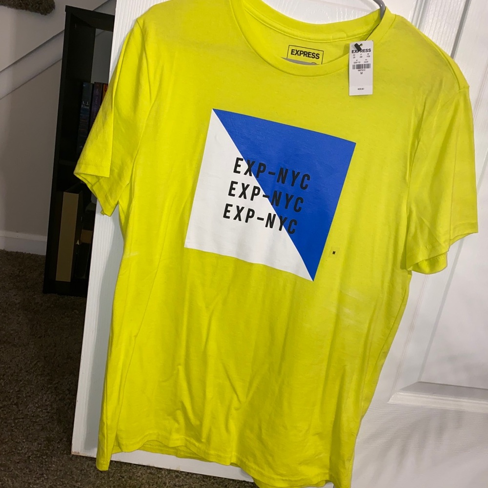 Express T-Shirt - Picture 2 of 3